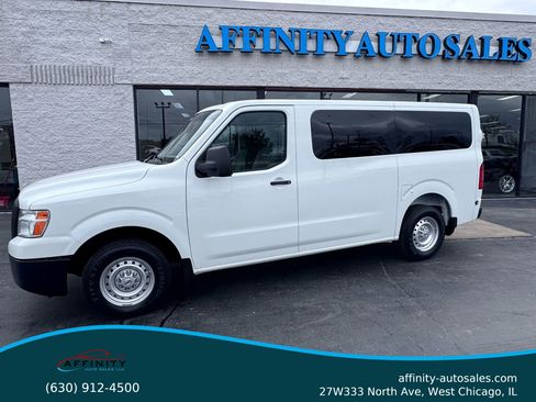 Used 2018 Nissan NV 3500 S image 1