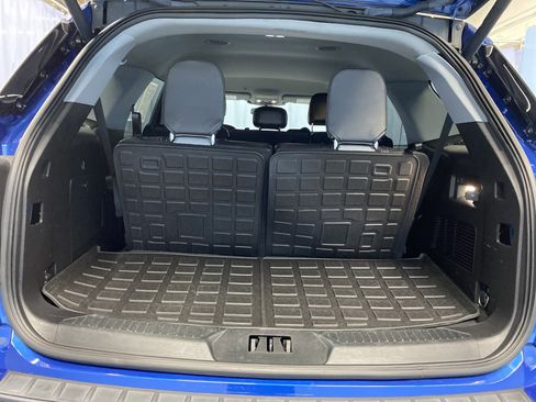 Used 2021 Ford Explorer XLT w/ Equipment Group 202A image 34