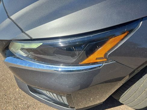 Used 2025 Nissan Altima 2.5 SV FWD image 17
