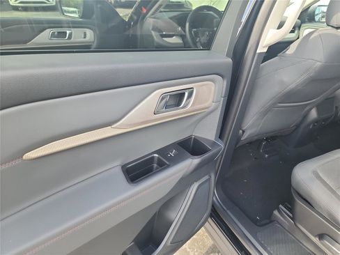 New 2026 Ford Explorer Active image 16