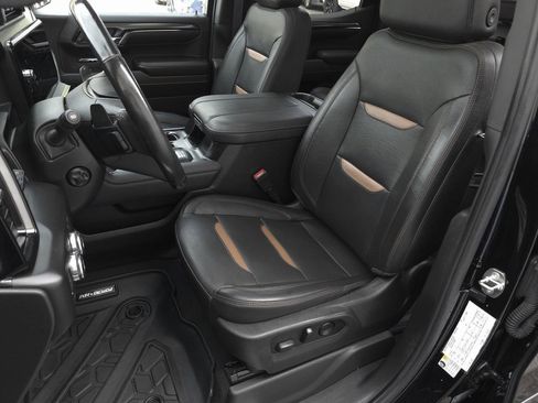 Used 2023 GMC Sierra 1500 AT4 w/ AT4 Premium Package image 9