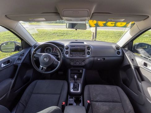 Used 2014 Volkswagen Tiguan S AWD/4WD image 15