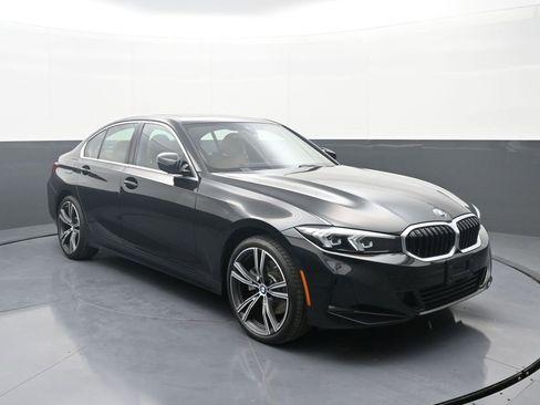 Used 2024 BMW 330i xDrive Sedan w/ Premium Package image 3