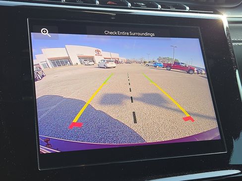 Used 2023 Jeep Grand Cherokee Altitude image 17