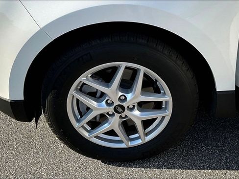 Used 2024 Ford Edge SEL w/ Convenience Package image 9