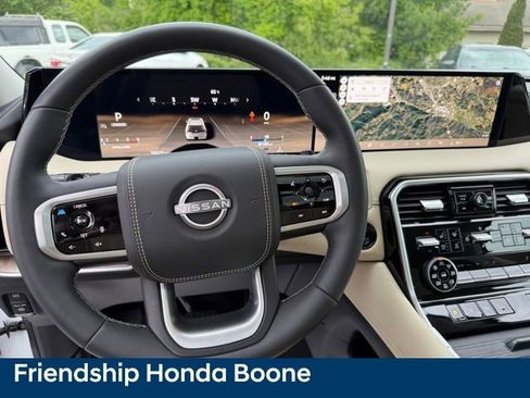 Used 2025 Nissan Armada Platinum Reserve AWD/4WD image 20