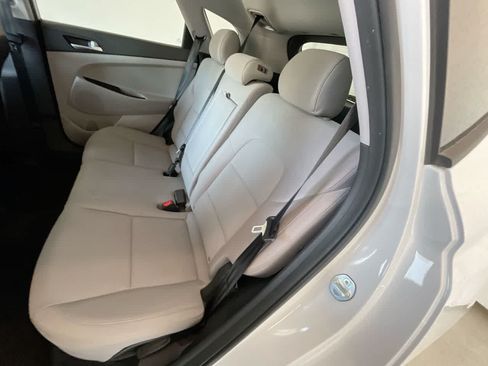 Used 2019 Hyundai Tucson SE AWD/4WD image 21