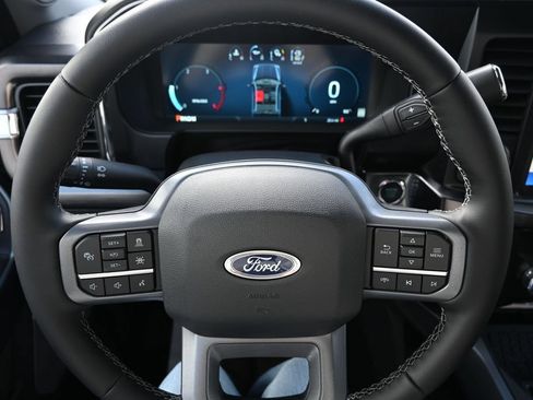 Used 2026 Ford F250 Lariat w/ Black Appearance Package AWD/4WD image 31