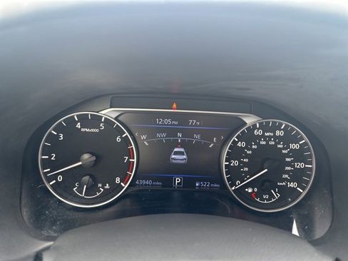 Used 2023 Nissan Altima 2.5 SR w/ SR Premium Package image 14