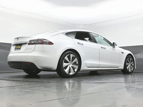Used 2020 Tesla Model S Long Range Plus image 49