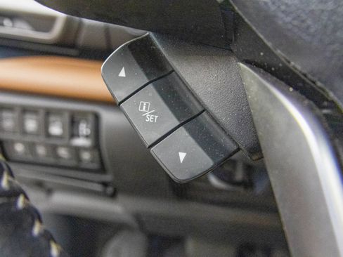 Used 2020 Subaru Forester Touring w/ Popular Package #2 AWD/4WD image 35