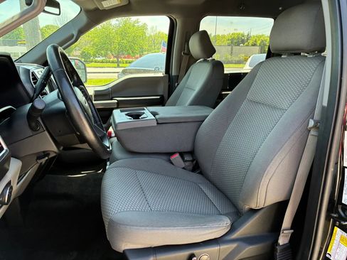 Used 2016 Ford F150 XLT w/ Equipment Group 302A Luxury AWD/4WD image 4