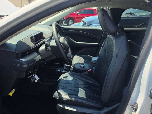 Used 2023 Ford Mustang Mach-E Select RWD image 5
