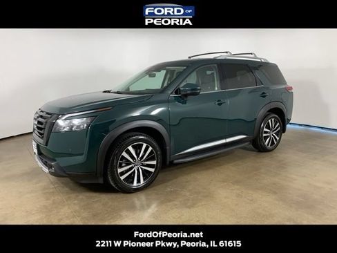 Used 2025 Nissan Pathfinder Platinum w/ Lighting Package (N93) AWD/4WD image 1