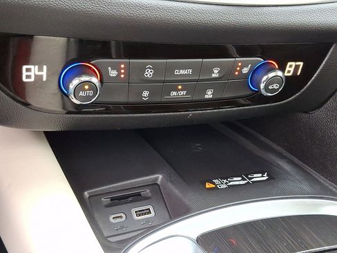 Used 2023 Buick Enclave Essence w/ Experience Buick Package image 18