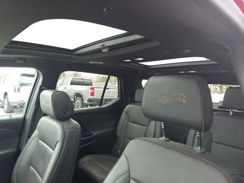 Used 2023 Chevrolet Traverse High Country w/ LPO, Floor Liner Package AWD/4WD image 21
