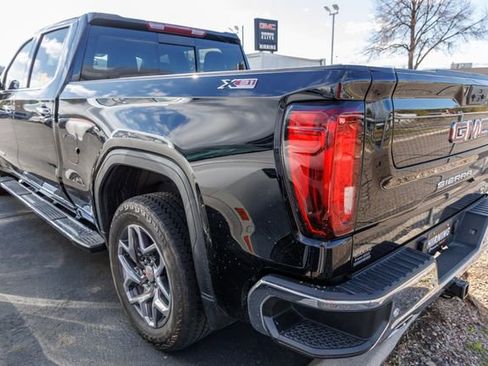 Used 2022 GMC Sierra 1500 SLT w/ SLT Premium Plus Package image 3