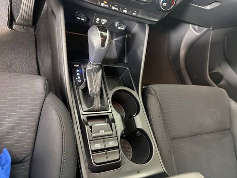 Used 2021 Hyundai Tucson SE w/ Cargo Package FWD image 17