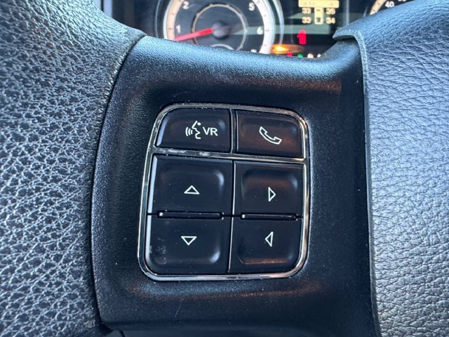 Used 2018 RAM 1500 Classic SLT AWD/4WD image 7