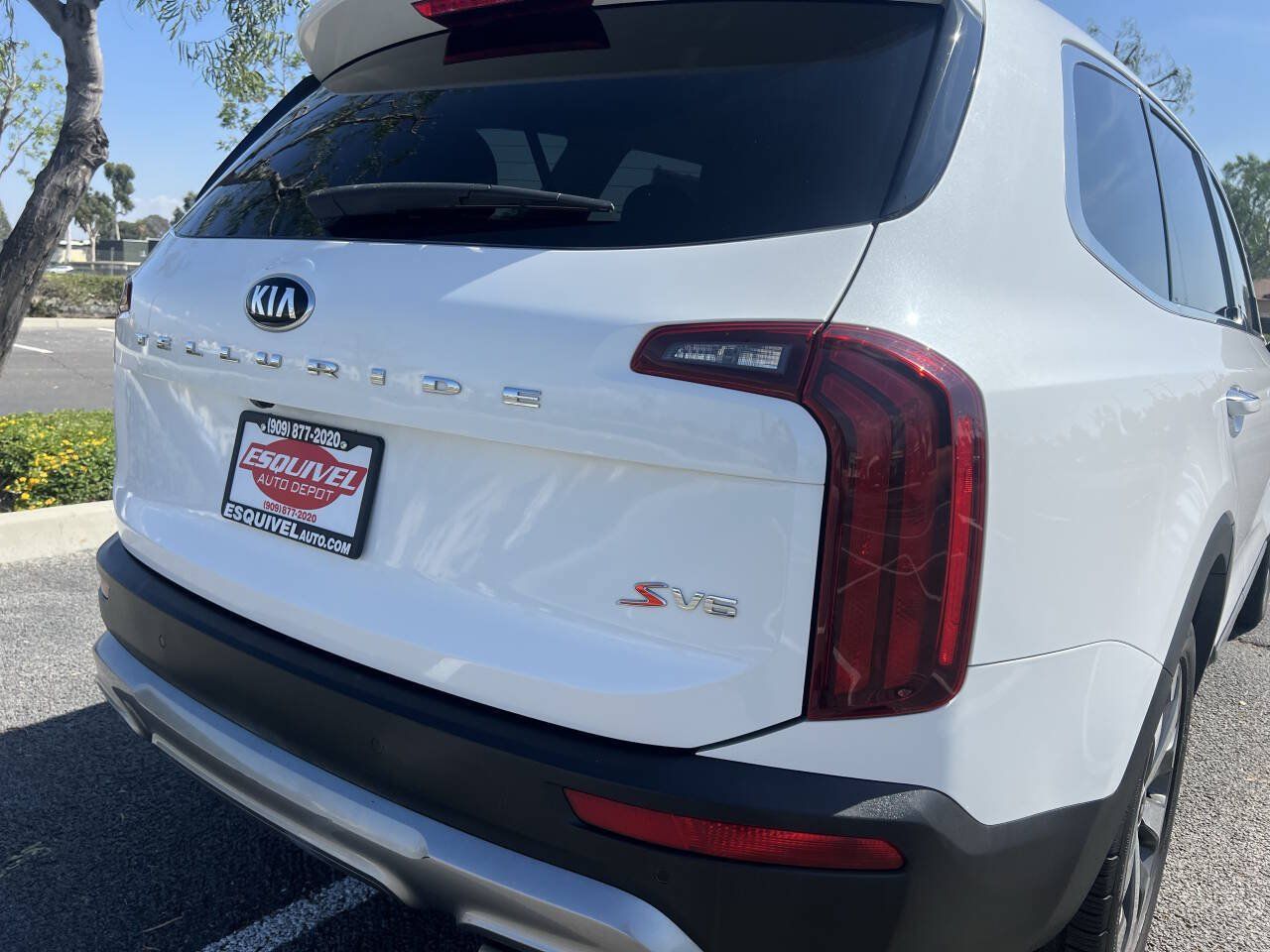 Used 2021 Kia Telluride S FWD image 3