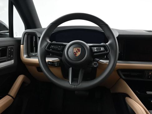 Certified 2026 Porsche Cayenne AWD/4WD image 12