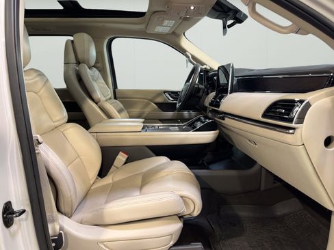 Used 2021 Lincoln Navigator Reserve RWD image 20