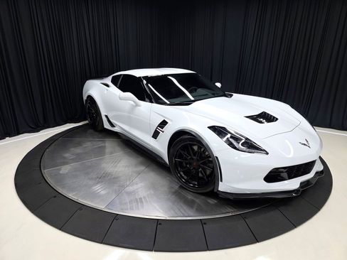 Used 2019 Chevrolet Corvette Grand Sport RWD image 15