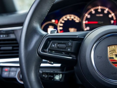 Certified 2023 Porsche Panamera Platinum Edition image 31