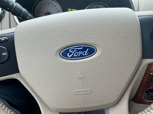 Used 2007 Ford Explorer Eddie Bauer image 19