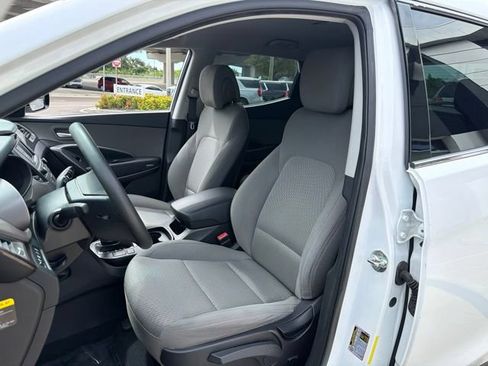 Used 2018 Hyundai Santa Fe Sport FWD image 14