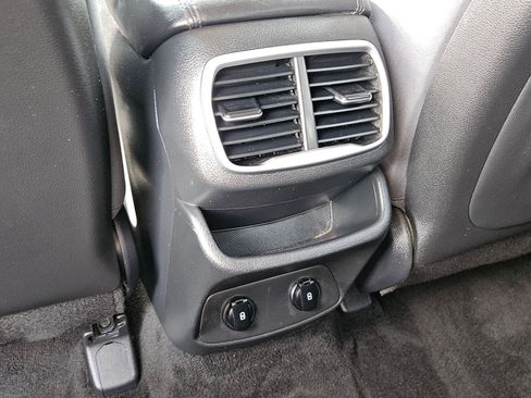 Used 2020 Hyundai Santa Fe SEL image 22