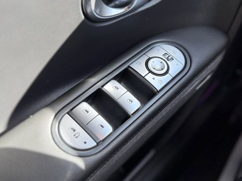 Used 2024 Hyundai Ioniq 5 Limited image 17