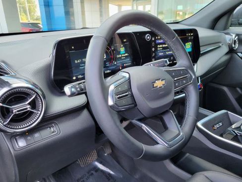 Used 2025 Chevrolet Equinox LT w/ Convenience Package II FWD image 14