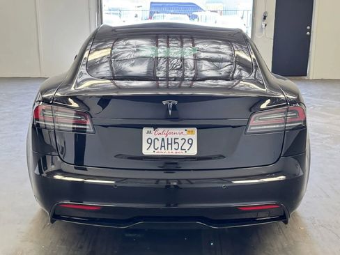 Used 2022 Tesla Model S Base image 3