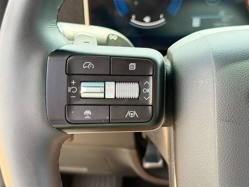 Used 2024 Hyundai Santa Fe SE AWD/4WD image 15