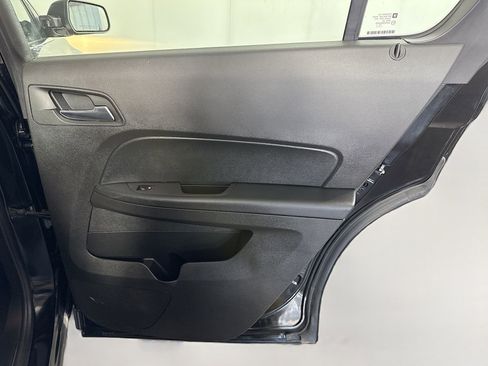 Used 2017 Chevrolet Equinox LS image 27