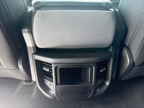 Used 2020 RAM 1500 Big Horn AWD/4WD image 32