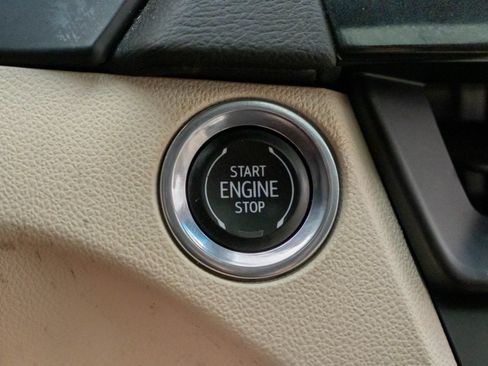 Certified 2023 Cadillac CT4 Premium Luxury AWD/4WD image 23
