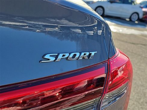 Used 2023 Honda Civic Sport image 30