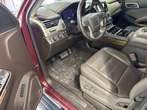 Used 2017 GMC Yukon Denali AWD/4WD image 18