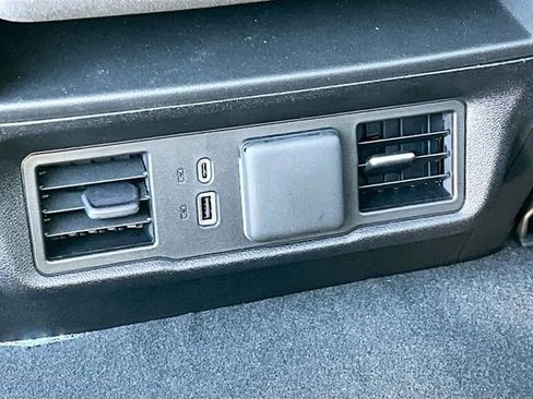 Used 2026 GMC Sierra 2500 SLE w/ SLE Value Package; image 33