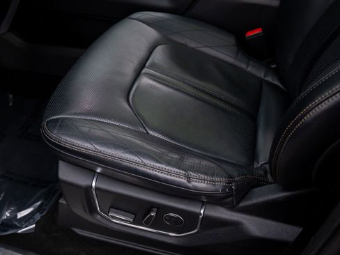 Used 2019 Ford Expedition Platinum image 15