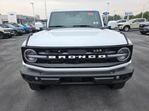 New 2025 Ford Bronco Outer Banks image 8