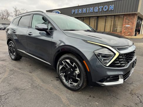 Used 2023 Kia Sportage SX image 9