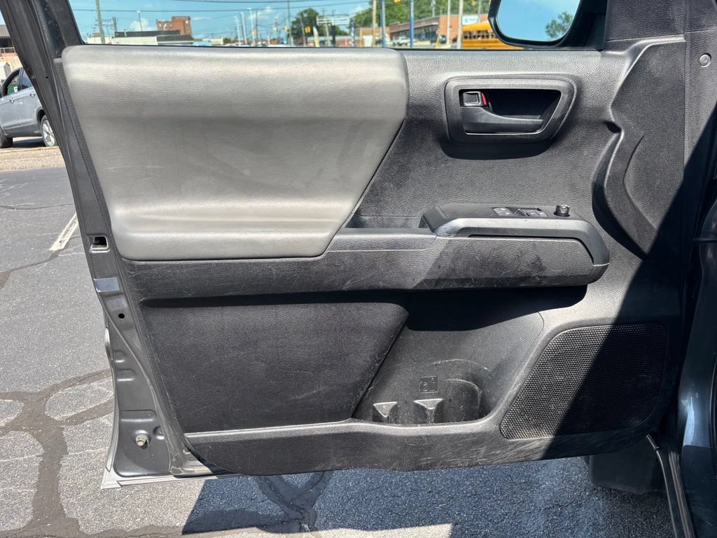 Used 2021 Toyota Tacoma SR w/ SR Convenience Package AWD/4WD image 15
