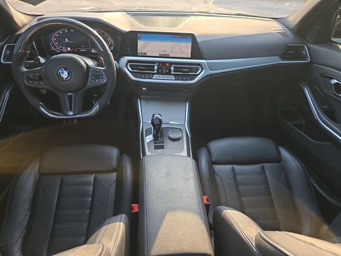 Used 2020 BMW 330i Sedan w/ M Sport Package RWD image 18
