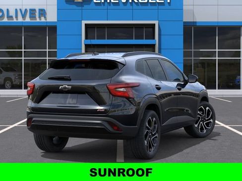 New 2026 Chevrolet Trax RS w/ Sunroof Package FWD image 4