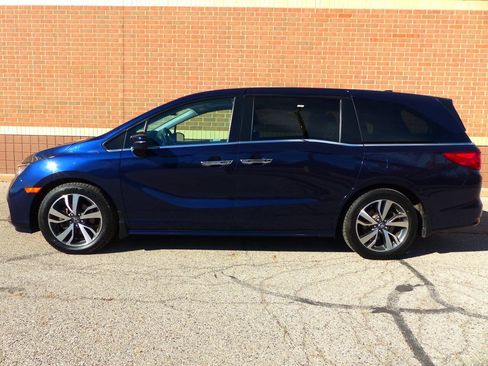 Used 2023 Honda Odyssey Touring image 6