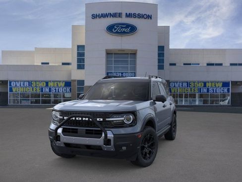 New 2026 Ford Bronco Sport Outer Banks w/ Sasquatch Outer Banks Package AWD/4WD image 2