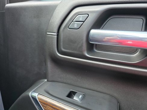 Used 2019 Chevrolet Silverado 1500 High Country w/ Technology Package image 48